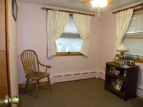 8 Everett Ave, Webster, MA 01570 photo 27