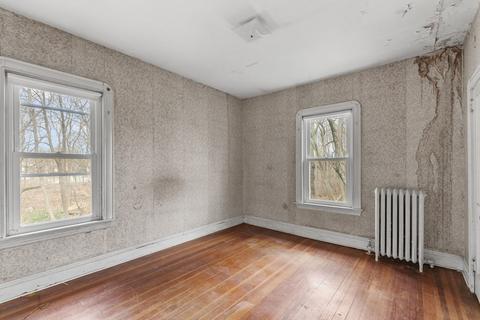 60 Moss St, Fall River, MA 02720 photo 36