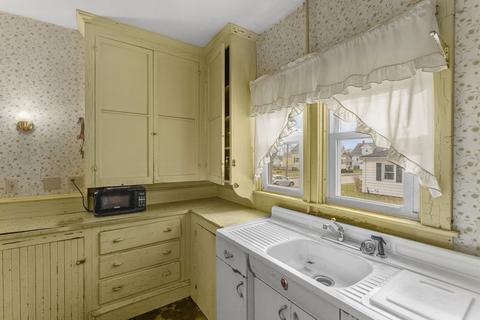 60 Moss St, Fall River, MA 02720 photo 27