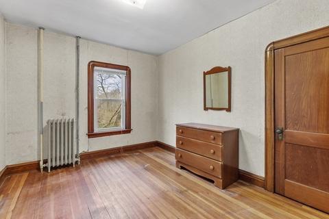 60 Moss St, Fall River, MA 02720 photo 17