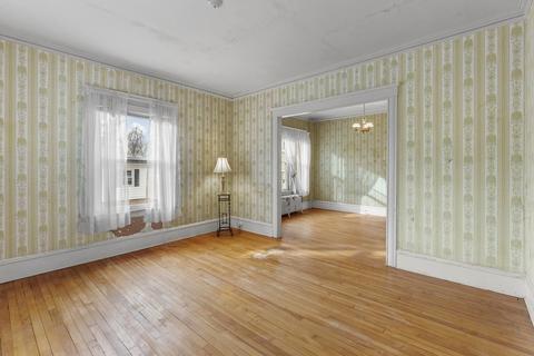 60 Moss St, Fall River, MA 02720 photo 14