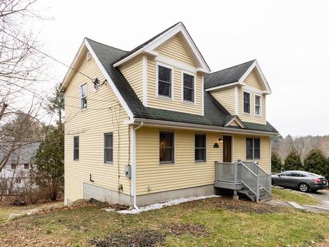 4 Heights Ter, Maynard, MA 01754 photo 1