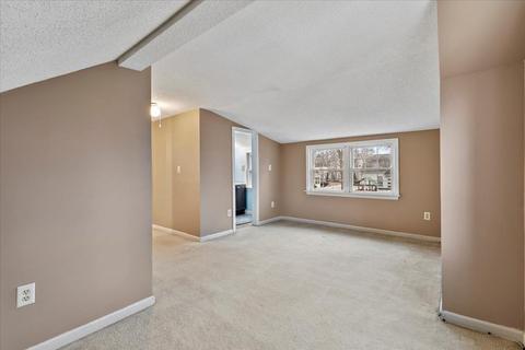 22 Lancaster St, Springfield, MA 01118 photo 22
