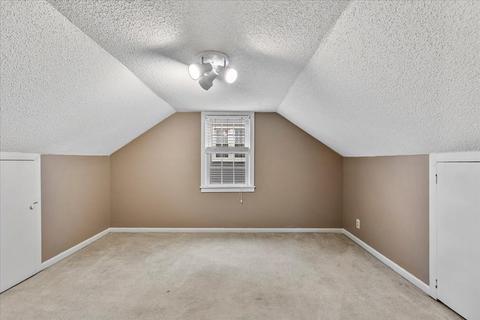 22 Lancaster St, Springfield, MA 01118 photo 19