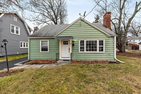 22 Lancaster St, Springfield, MA 01118 photo 1
