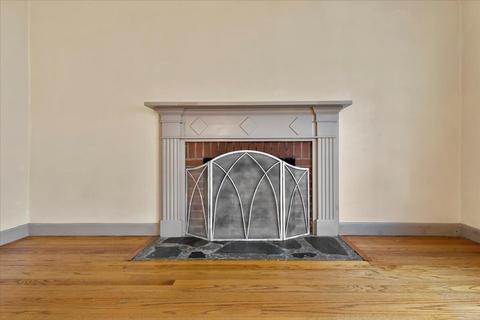 22 Lancaster St, Springfield, MA 01118 photo 12