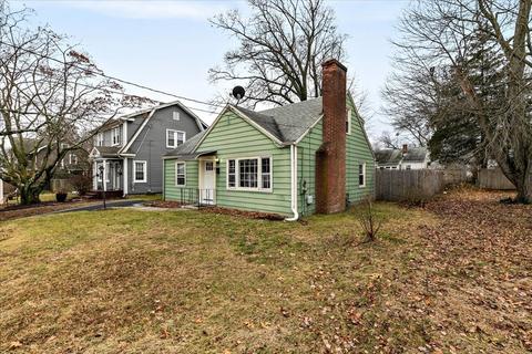 22 Lancaster St, Springfield, MA 01118 photo 3