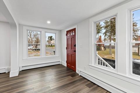 161 Laconia St, Springfield, MA 01129 photo 9