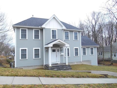 21 Colonial Rd, Worcester, MA 01602 photo 2