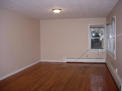 716 Mckinstry Ave, Chicopee, MA 01020 photo 4