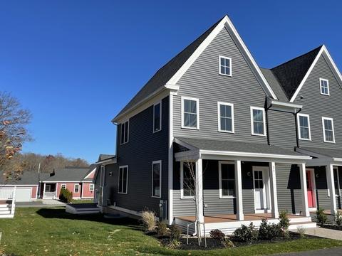 1 Powell St #B, Devens, MA 01434 photo 1