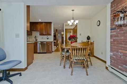 22 Adams St, Chicopee, MA 01013 photo 14