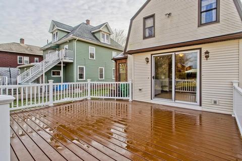 22 Adams St, Chicopee, MA 01013 photo 4