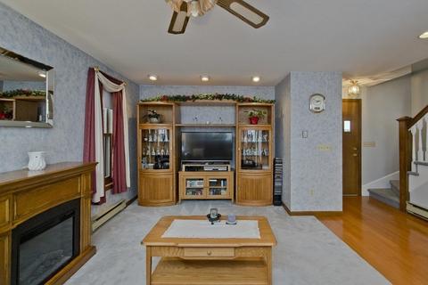 22 Adams St, Chicopee, MA 01013 photo 18