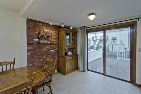 22 Adams St, Chicopee, MA 01013 photo 16