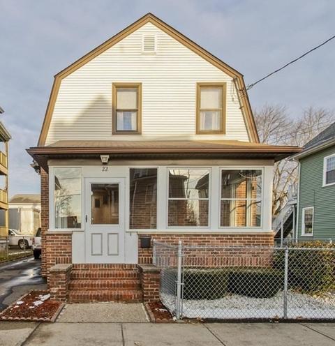 22 Adams St, Chicopee, MA 01013 photo 2