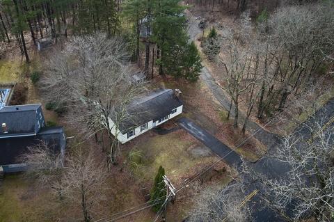 848 Ryan Rd, Florence, MA 01062 photo 4