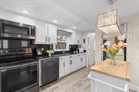 73 Comet Rd, Methuen, MA 01844 photo 6
