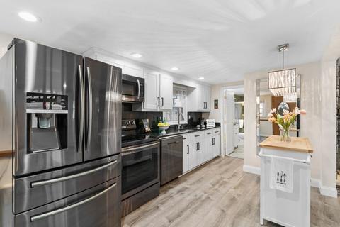 73 Comet Rd, Methuen, MA 01844 photo 7