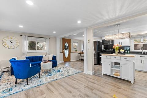 73 Comet Rd, Methuen, MA 01844 photo 5