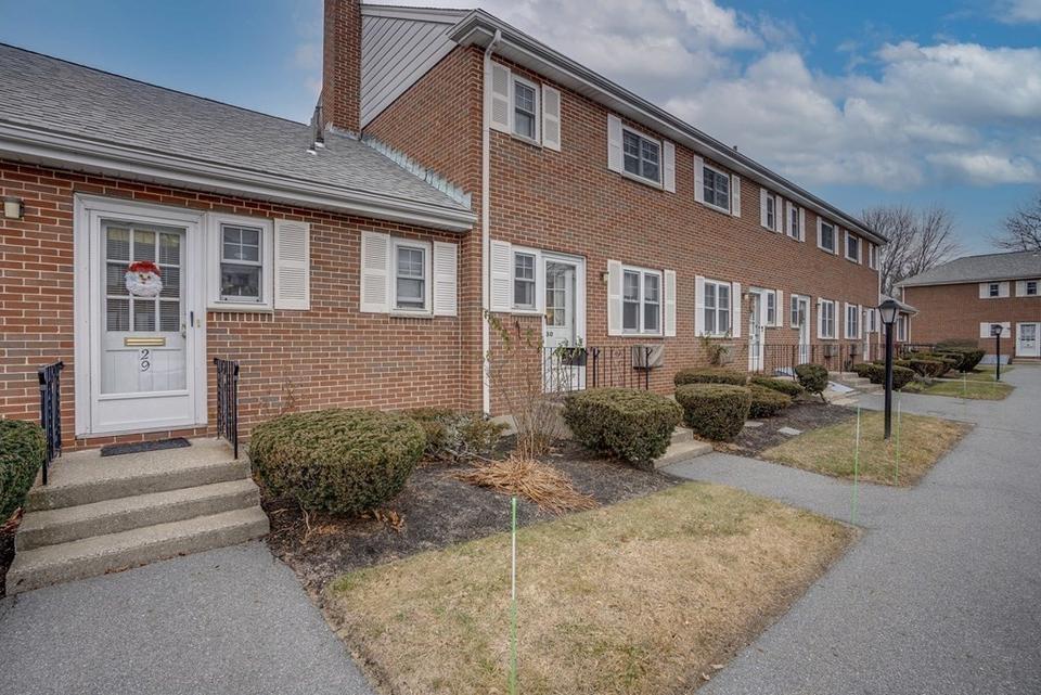 30 Emerson Gardens Rd 30, Lexington, MA 02420 17 Photos MLS