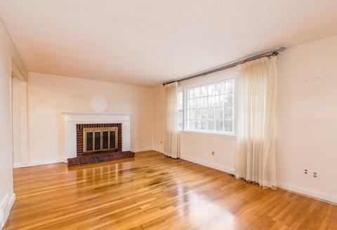 174 Robert Rd, Dedham, MA 02026 photo 4