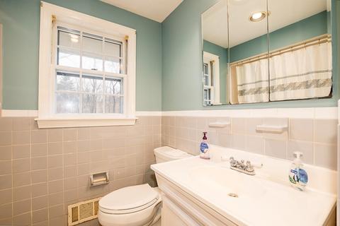 174 Robert Rd, Dedham, MA 02026 photo 10