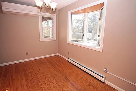 875 Maple Rd, Longmeadow, MA 01106 photo 8
