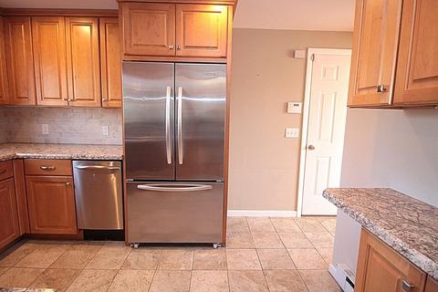 875 Maple Rd, Longmeadow, MA 01106 photo 5