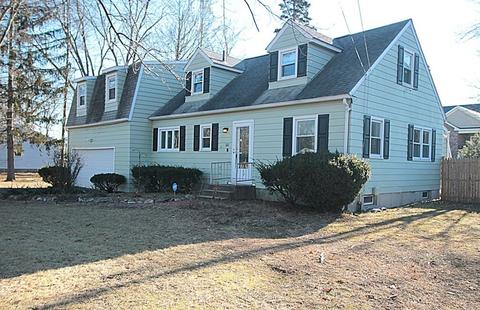 875 Maple Rd, Longmeadow, MA 01106 photo 1