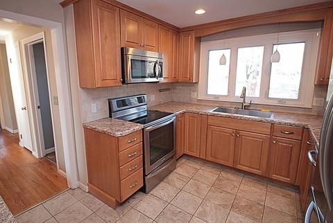 875 Maple Rd, Longmeadow, MA 01106 photo 7