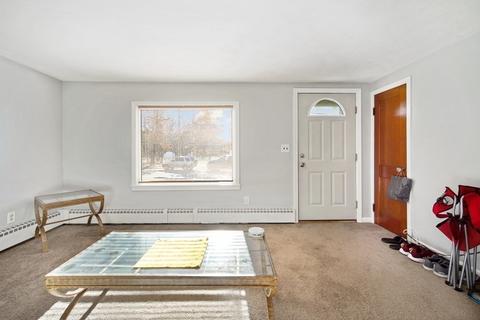 36 Schorr St, Chicopee, MA 01020 photo 16