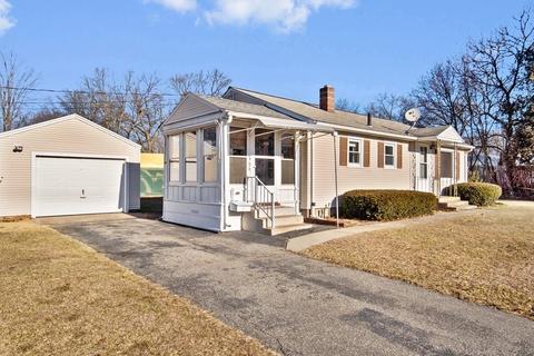 36 Schorr St, Chicopee, MA 01020 photo 1