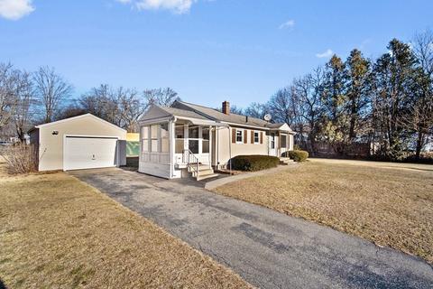 36 Schorr St, Chicopee, MA 01020 photo 2