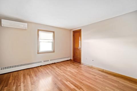36 Schorr St, Chicopee, MA 01020 photo 9