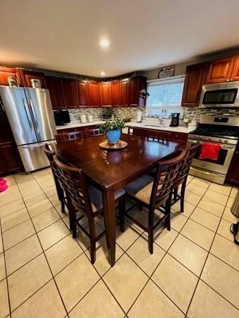 137 Ratcliffe St, Fall River, MA 02723 photo 14