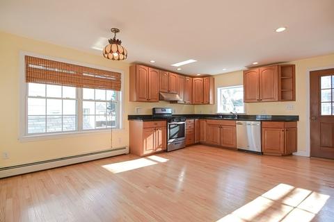 11 Riverside St, Danvers, MA 01923 photo 7