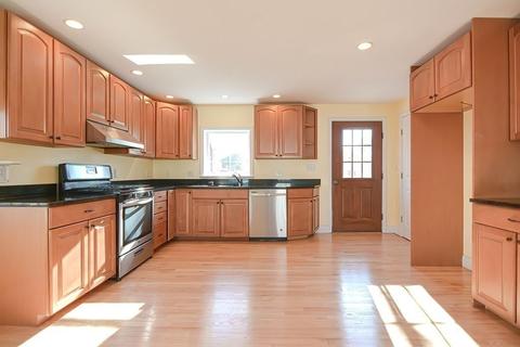 11 Riverside St, Danvers, MA 01923 photo 10