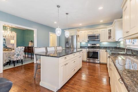 8 Dean Rd, Milton, MA 02186 photo 4