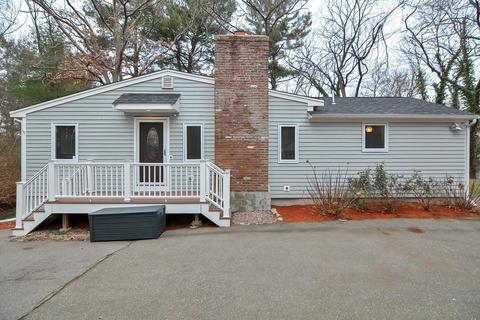 7 Walsh St, Randolph, MA 02368 photo 1