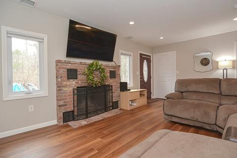 7 Walsh St, Randolph, MA 02368 photo 5