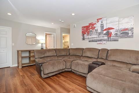 7 Walsh St, Randolph, MA 02368 photo 6