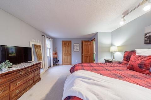 201 Winterset Dr, Springfield, MA 01129 photo 24