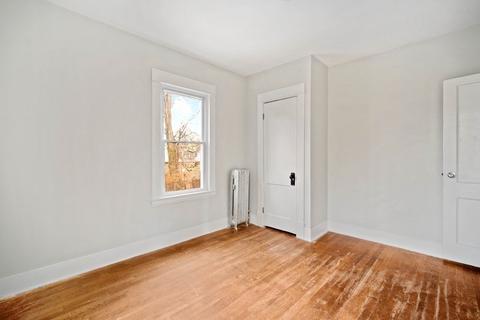 35 Dorne St, Springfield, MA 01105 photo 13