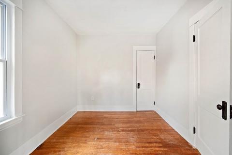 35 Dorne St, Springfield, MA 01105 photo 16