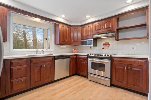 58 Glen St, Dover, MA 02030 photo 10
