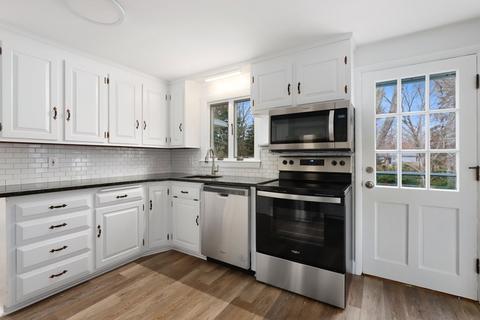 25 Glendale Dr, Danvers, MA 01923 photo 16