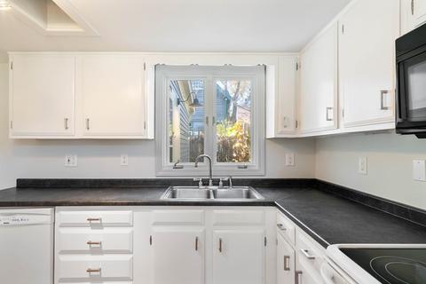 19 Rackliffe St, Gloucester, MA 01930 photo 7