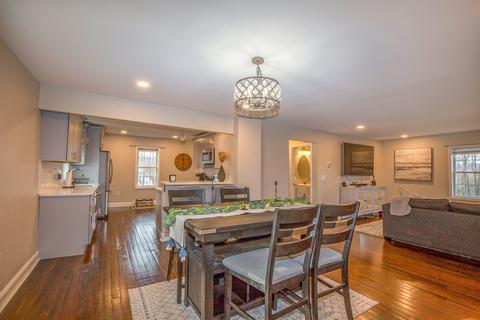 45 Laclede Ave, Chicopee, MA 01020 photo 7