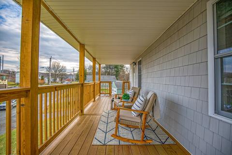 45 Laclede Ave, Chicopee, MA 01020 photo 6